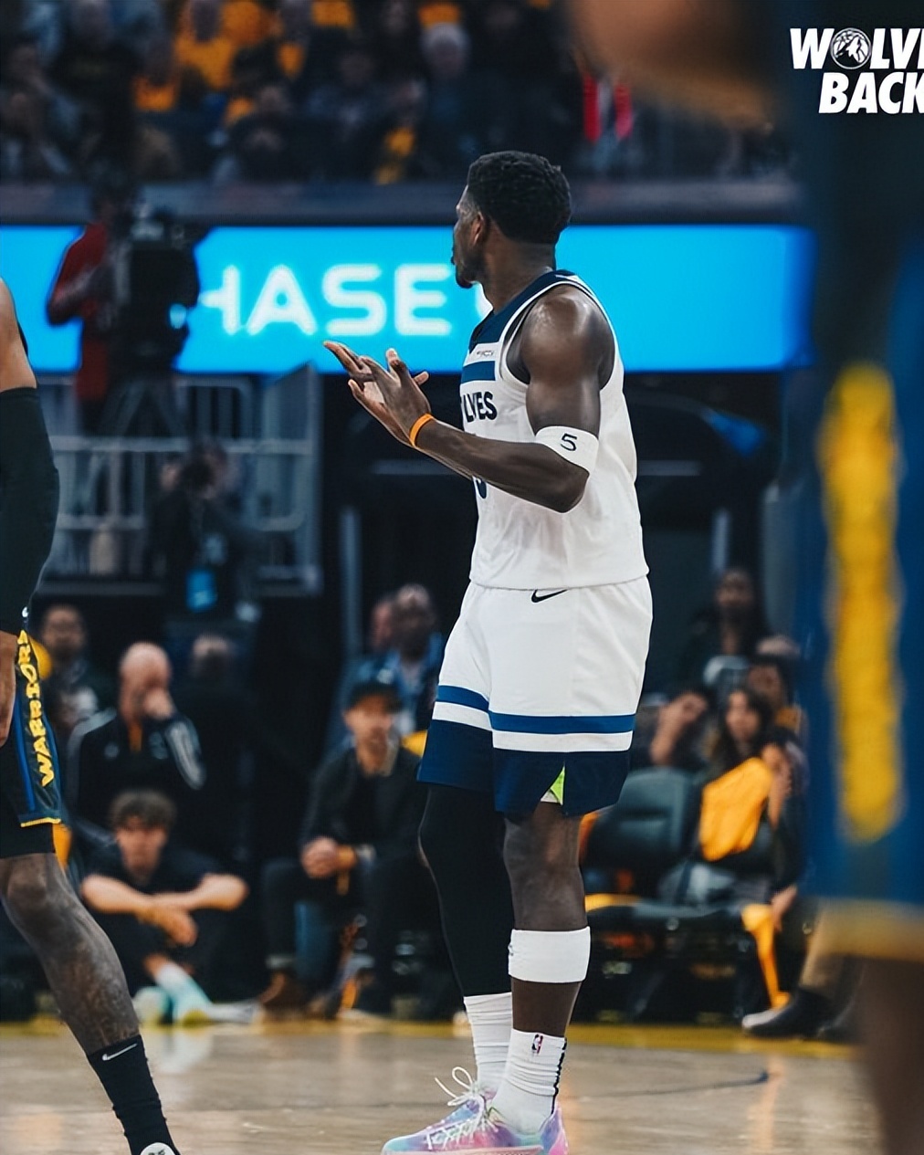 爱游戏官网-明尼苏达森林狼今晨造点机会，志在全明星赛名次提升，态度坚定，球探报告显示潜力的简单介绍